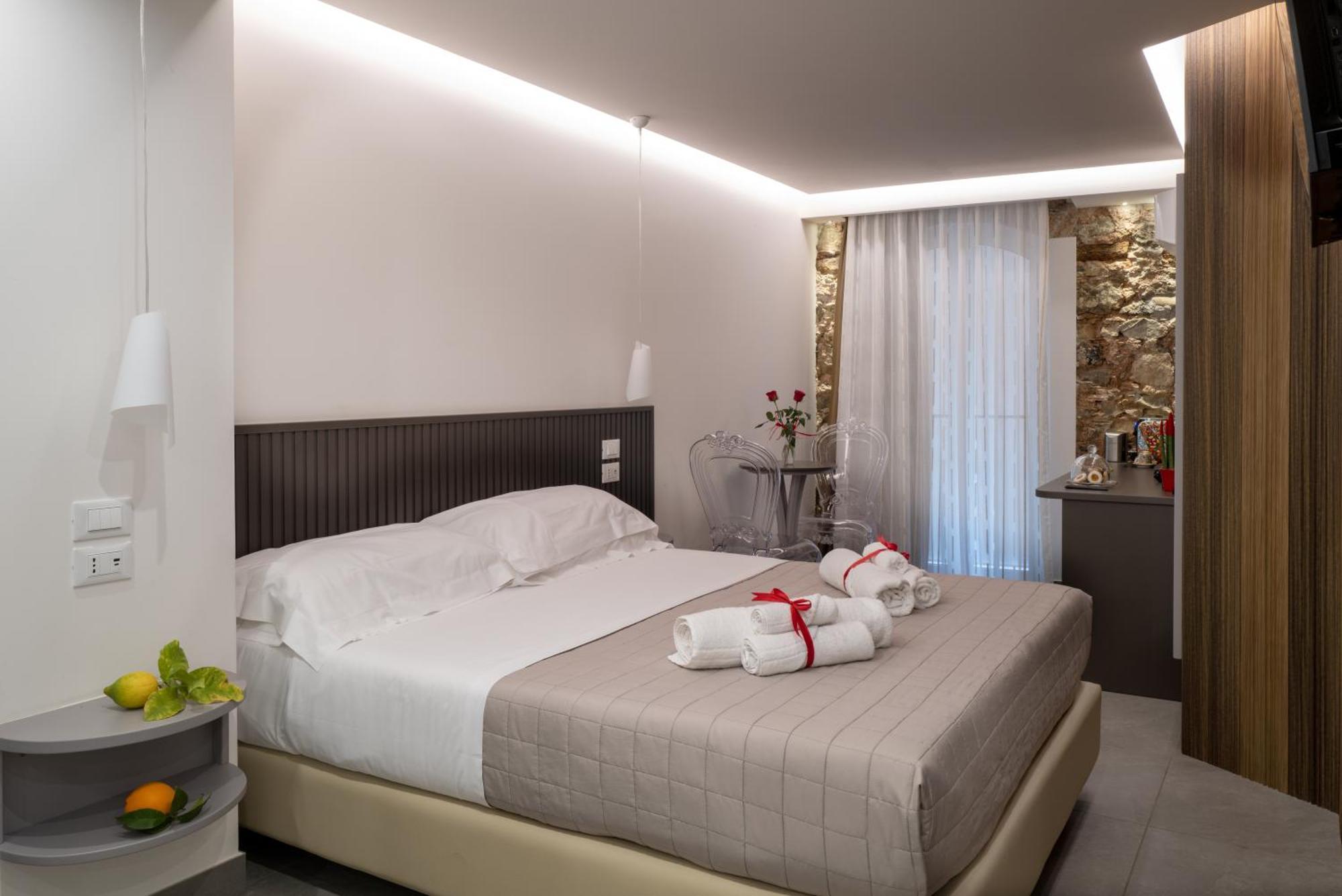 Taormina Charming Rooms Exterior photo