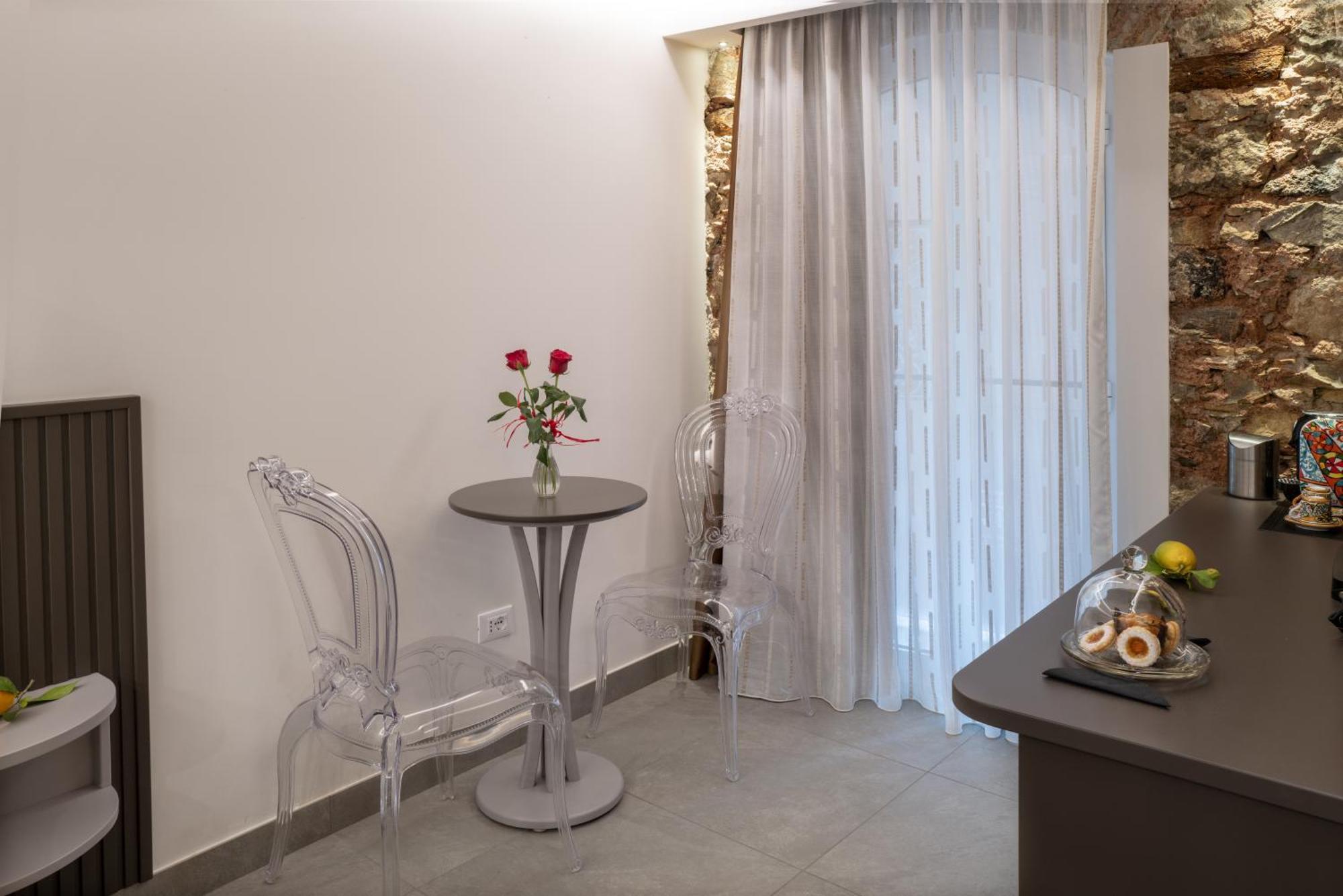 Taormina Charming Rooms Exterior photo